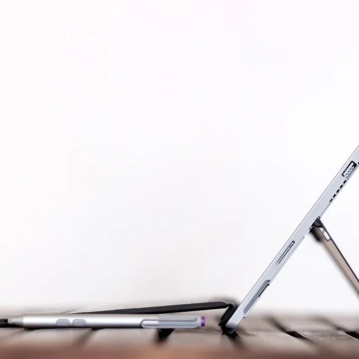 Masada kalem destekli tablet